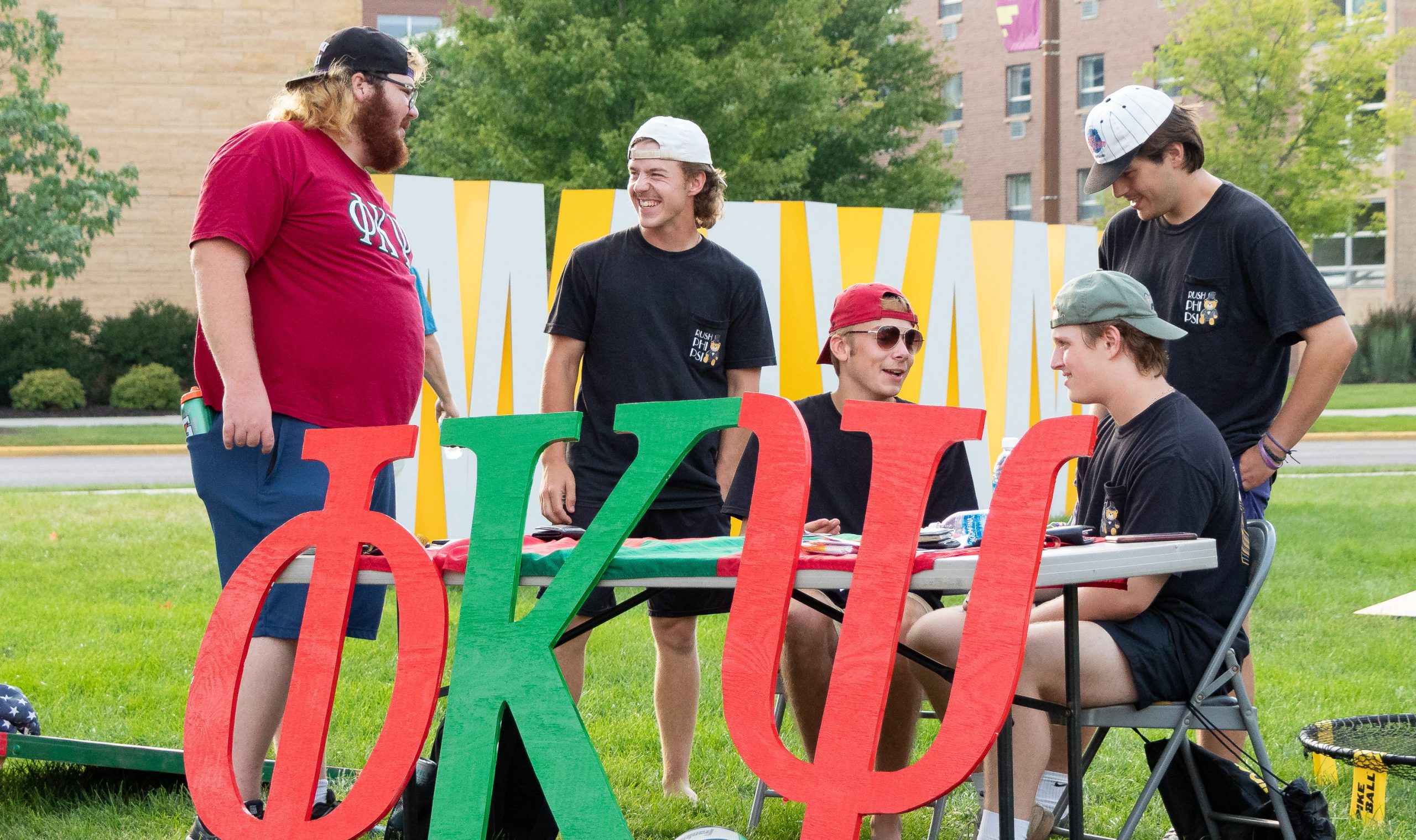 MN Gamma_Fall Recruitment_22_Credit Dylan Engel Members Recruiting on College Campus